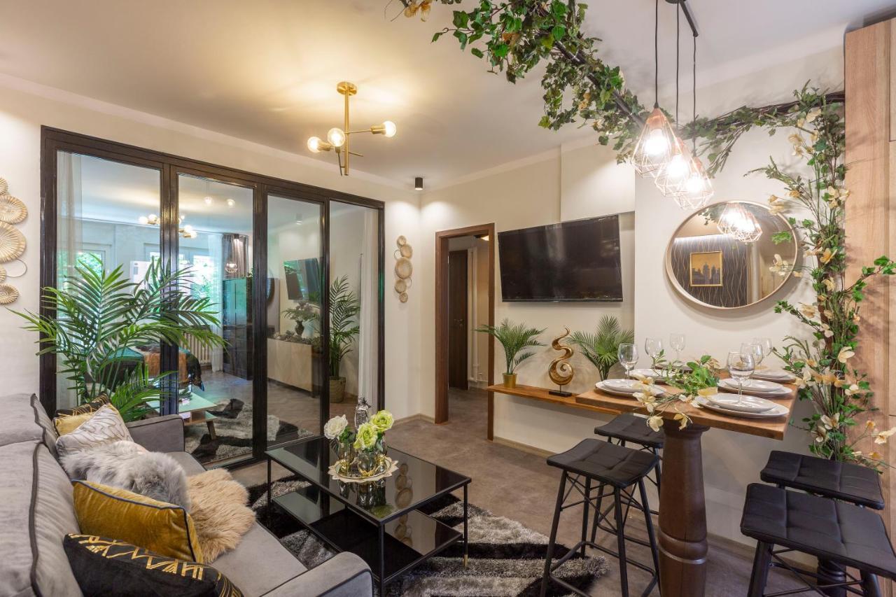 Stylish Quentin In The King Street Apartamento Budapest